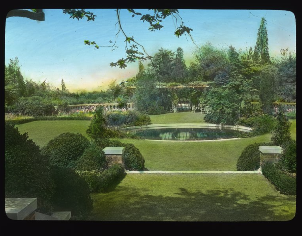 Harriet Barnes Pratt Welwyn Garden - View from living room to sunken garden